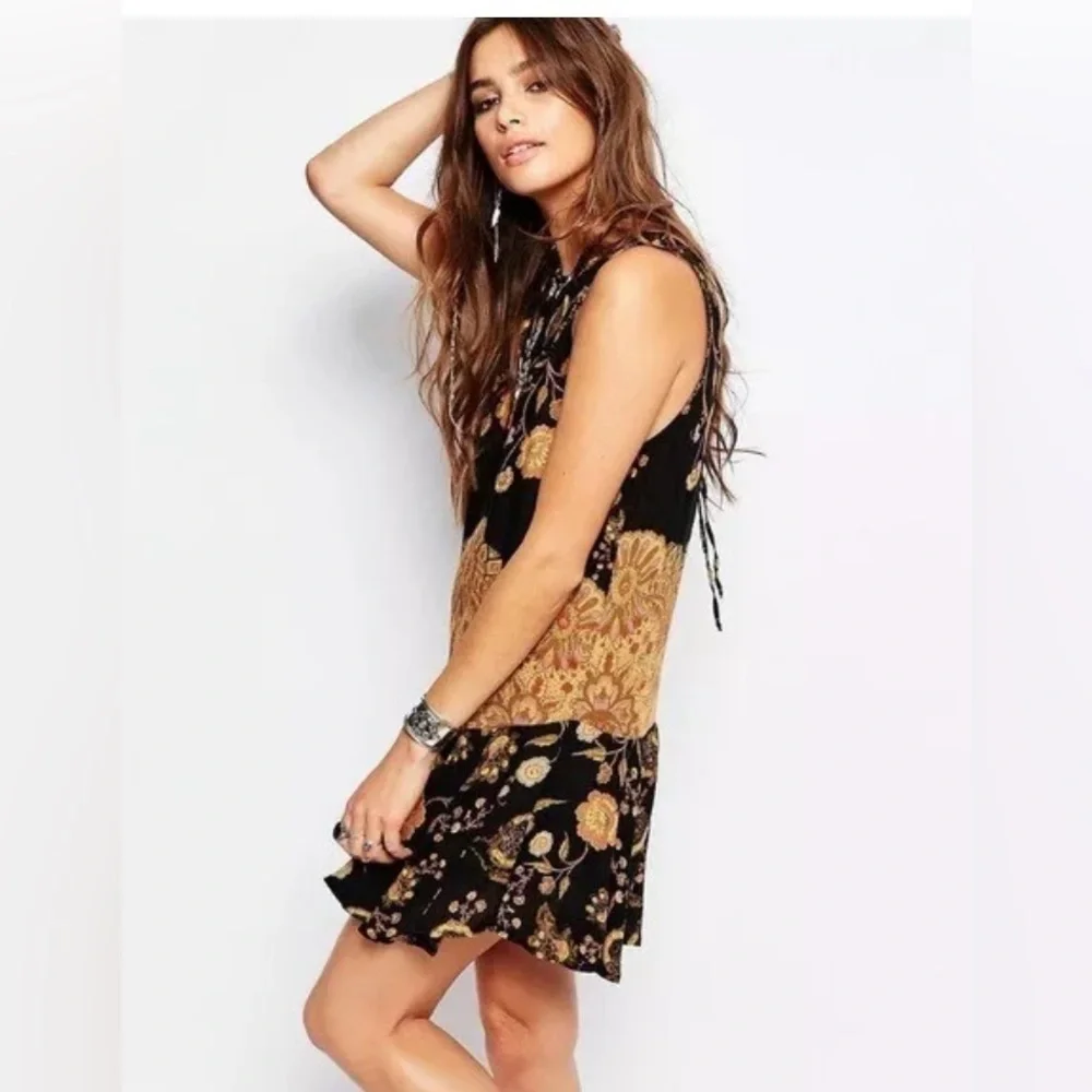 Free People Women‎ Dobby Dot Flouncy Hem Slip Dress Black Combo  Sz XS